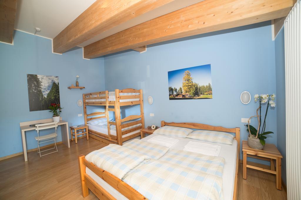 Hostel L'Ost - Ostello Di Grumes Екстериор снимка