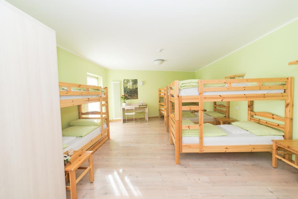 Hostel L'Ost - Ostello Di Grumes Екстериор снимка