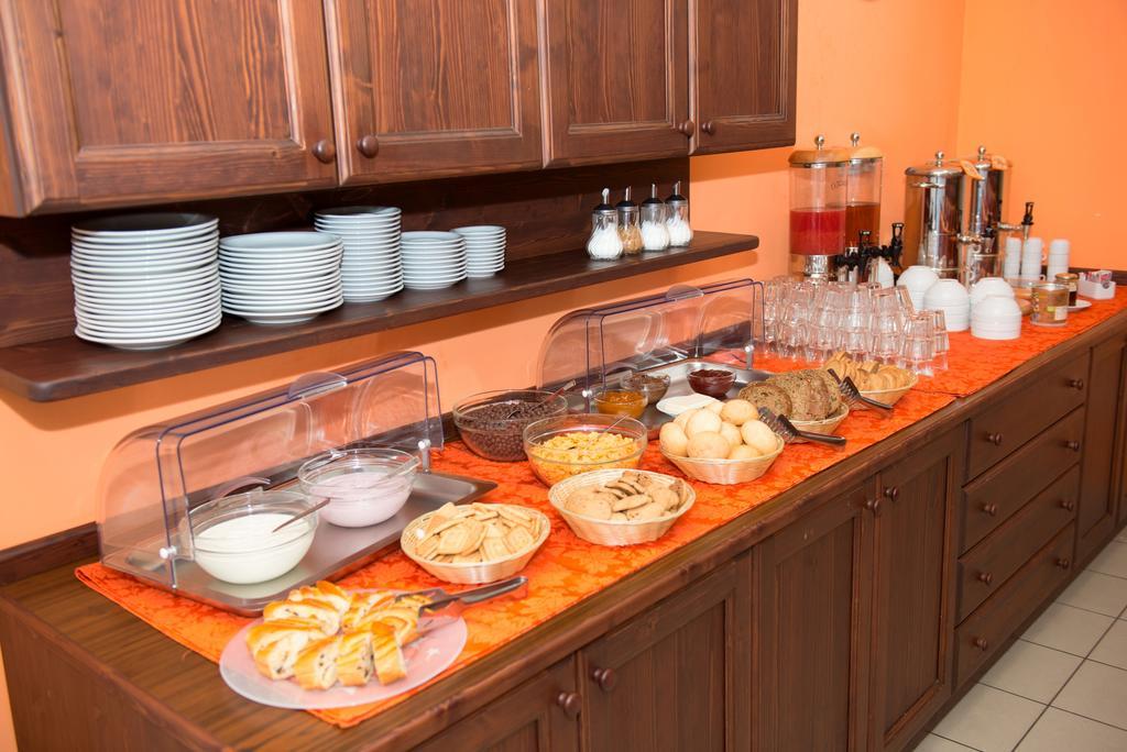 Hostel L'Ost - Ostello Di Grumes Екстериор снимка